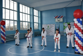 Первые соревнования прошли в обновленном спортзале школы поселка Дурмин