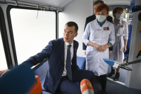 Перейти к новости Михаил Дегтярев принял в регион четыре новых передвижных мобильных комплекса для автопоезда