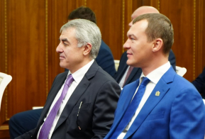 Михаил Дегтярев поздравил строителей с профессиональным праздником