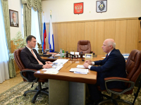 Перейти к новости Михаил Дегтярев провел встречу с главой Бикинского района