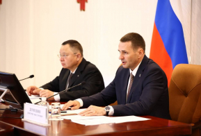 Решение проблем обманутых дольщиков обсудили врио губернатора Дмитрий Демешин и глава Минстроя России Ирек Файзуллин