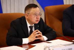 Решение проблем обманутых дольщиков обсудили врио губернатора Дмитрий Демешин и глава Минстроя России Ирек Файзуллин