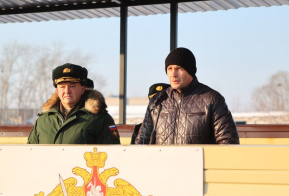 Дмитрий Демешин передал очередную партию боевого имущества соединению разведки ВВО в Хабаровске
