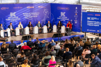 Перейти к новости Для обмена опытом в сфере туризма отправилась на Камчатку делегация Хабаровского края