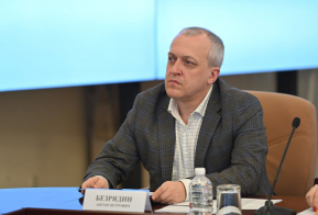 Развитие сотрудничества между торговыми сетями и краевыми производителями обсудили на совещании под руководством Дмитрия Демешина
