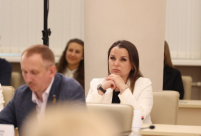 Дмитрий Демешин ответил на вопросы жителей и журналистов края в ходе прямой линии