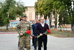 Дмитрий Демешин совершил рабочую поездку в город Дебальцево ДНР