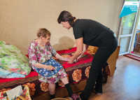 В крае более 9 тысяч пожилых граждан и инвалидов, нуждающихся в уходе, охвачены соцобслуживанием на дому