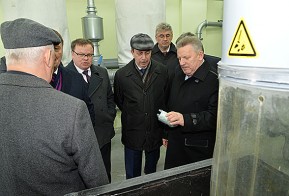 Губернатор Вячеслав Шпорт посетил новый расчетно-кассовый центр Центрального Банка в Хабаровске