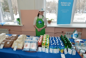 «Завтрак Президента» презентовали на одном из избирательных участков Хабаровска