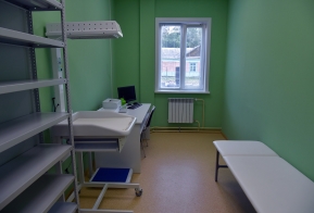 Губернатор Вячеслав Шпорт открыл новую амбулаторию в районе имени Лазо