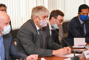 Вопросы освоения золоторудного месторождения Чульбаткан обсудили краевые власти с канадской компанией Кинросс Голд