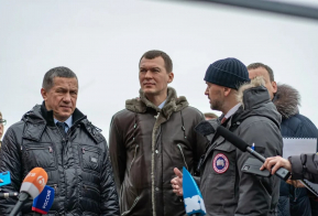 Юрий Трутнев посетил социальные и промышленные объекты Хабаровского края