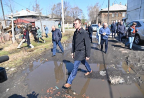 Это безобразие – в XXI веке такие условия для проживания: Михаил Дегтярев о бараках на проспекте им. 60-летия Октября